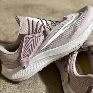 Nike FlyEase Women's Sneakers - Soft Pink and White